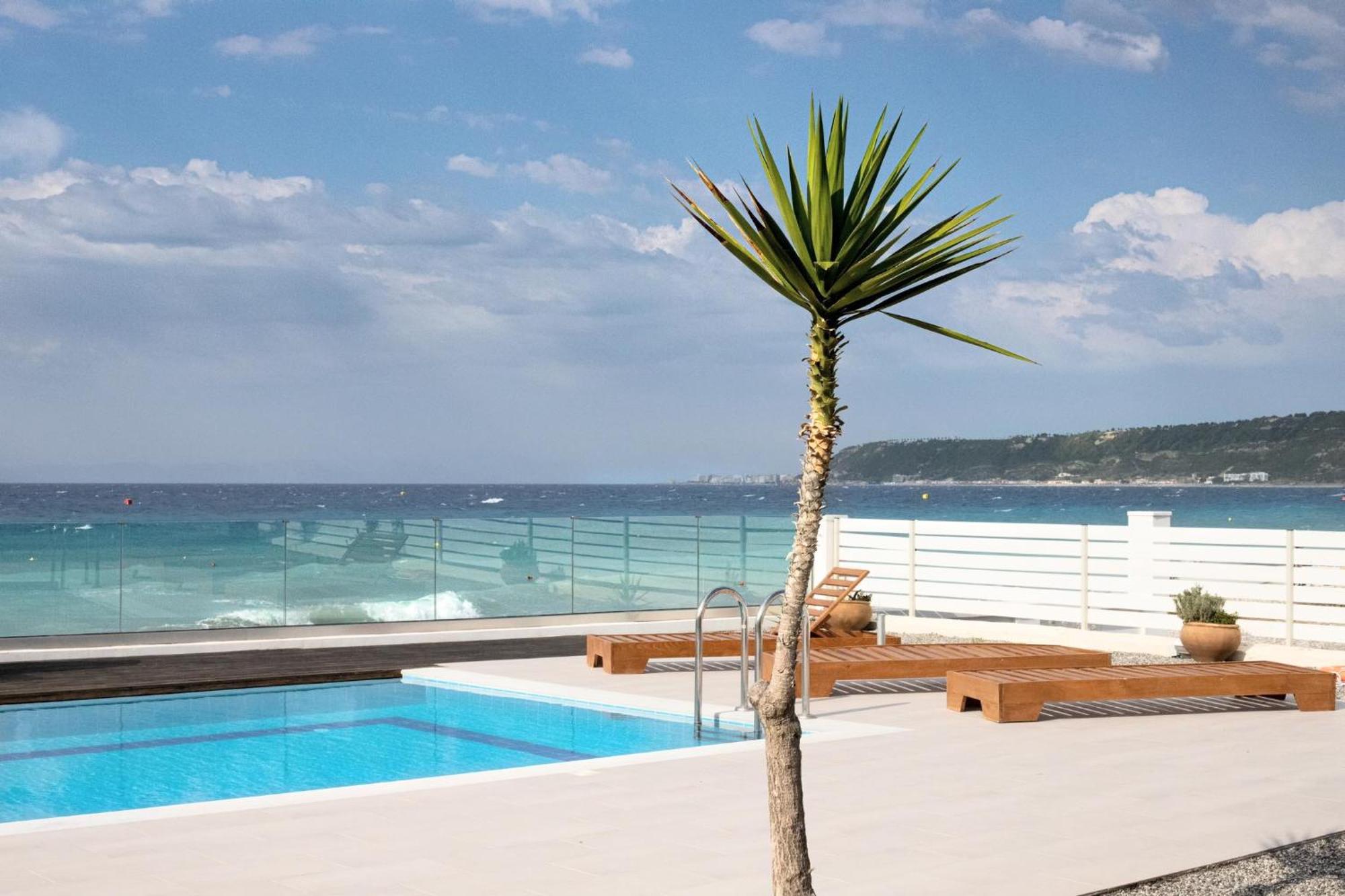 Vaso Beach Front Villa Ialysos  Exterior photo